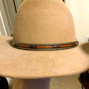 Cowboy hat 71/8Justin